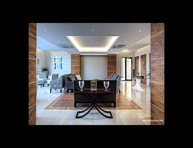 2 BEDROOM APARTMENT FOR SALE IN UMHLANGA RIDGE